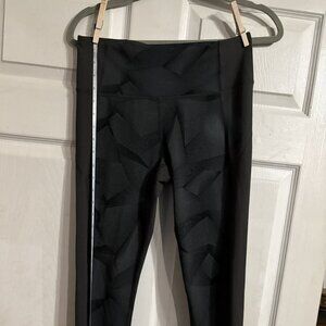UA Under Armor capris cropped leggings